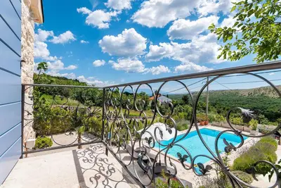 Image de Superbe maison Ă Bribir