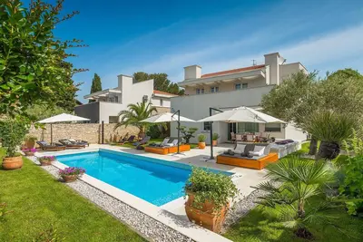 Image de Superbe maison Ă Rovinj avec sauna