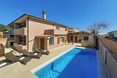 Image de Magnifique maison Ă Pula