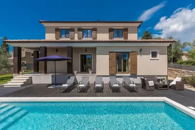 Image de Superbe maison Ă Svetvincenat avec.