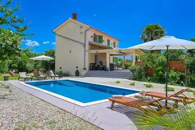Image de Belle maison à Dobrinj