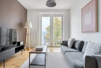 Image de Chic Horgen 2br w\/ Storage Room & Lake View, nr Market, by Blueground
