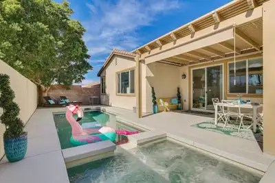 Image de 6 Mi to Empire Polo Club: Indio Home w/ Grill!