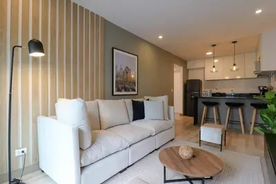 Image de w* | Mesmerizing 2br with Balcony in the Heart of Miraflores