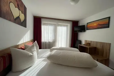 Image de Doppelzimmer - Gästeheim Lederle