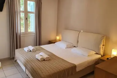 Image de Beautiful Elia apartment near the center of Andros - 5 minutes walk