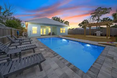 Image de Sunny Sands - West End Pcb, Private Heatable Pool