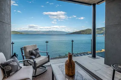 Image de Exclusive Seasons 8 Waterfront Condo: Rooftop Bar & Hot Tub, Marina, Dock, Spa