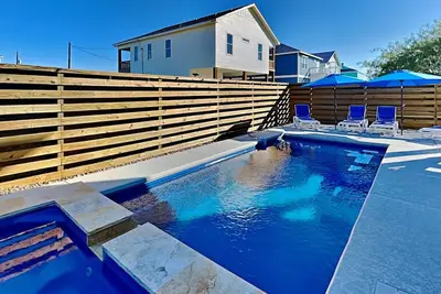 Image de Mambo's Grill | Private Pool + Soaker Tub & Outdoor Seating