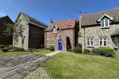 Image de Stunning Coastal Cottage - Sleeping 5 in 2 Bedrooms - Pool and Beach Access Included.