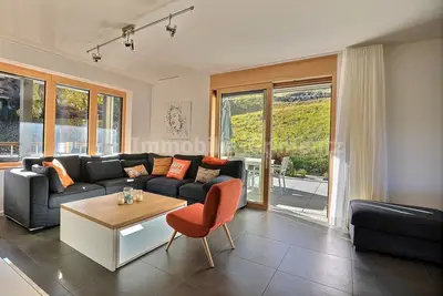 Image de Appartement très confortable pour 8 personnes, salon, coin cuisine avec lave-vaisselle, 2 chambres Ă