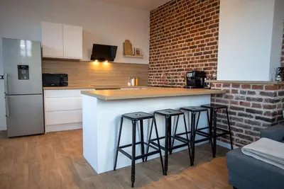 Image de Appartement Chic et Moderne Ă Cambrai