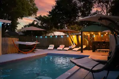 Image de Relax at Serenity – Heated Pool Spa Wifi Bbq Near Beach