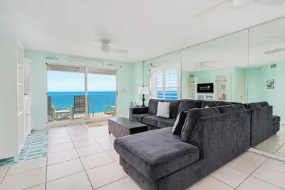 Image de Pool/Beach Open! Seawinds Condo-Oceanfront #601