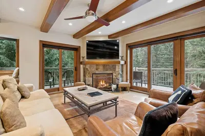 Image de Lodge at Lionshead 360