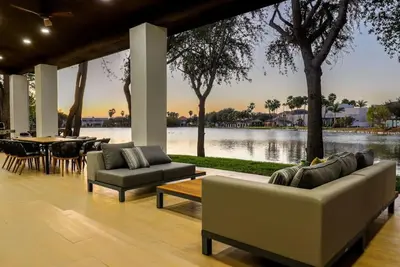 Image de Lake Home: Relax and Unwind in Mission Hidden Gem