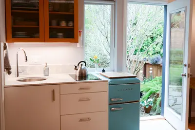 Image de Garden studio oasis w/ kitchenette and private entrance