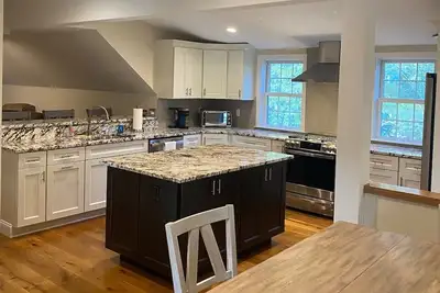 Image de Newly built apartment in historic village