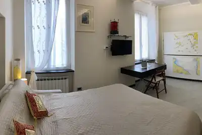 Image de Appartement-Classique-Sdb privée avec douche-Vue ville