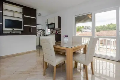 Image de Maison de vacances Tomislav pour 12 personnes près de la plage