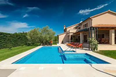 Image de Superbe maison Ă Salambati