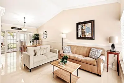Image de Sw Miami Oasis with playroom & basketball hoop