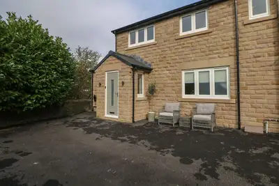 Image de Netherdale House, pet friendly, with a garden in Buxton
