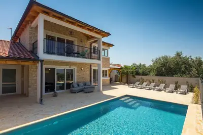 Image de Belle maison à Porec avec sauna