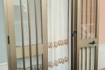 Image de Cozy Detached Apartment, Strategically Located.
