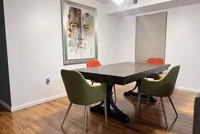 Image de Urban Oasis 3Kings Bed 4 mins from Ewr-Nyc Downtown Newark