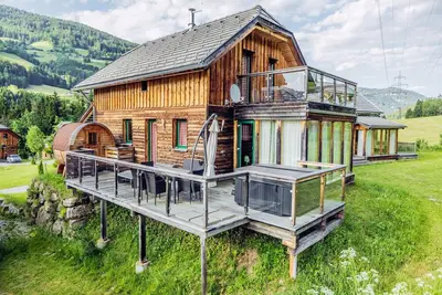 Image de Maison des Alpes avec un sauna à tonneau unique