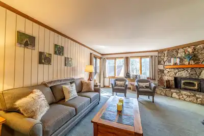 Image de Comfortable Pet Friendly Condo!