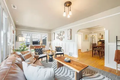 Image de Historic Gem in the U District