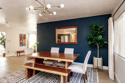 Image de Desert Oasis w/ Hot Tub