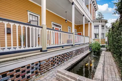 Image de Victorian Style Manor w/ Incredible Outdoor Space + Parking by Lucky Savannah