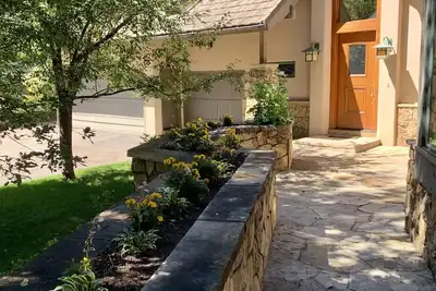 Image de Large home close to free bus!