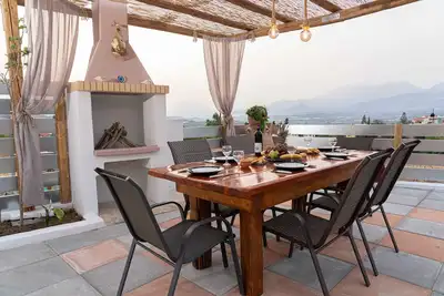 Image de Haritos Holidays Home