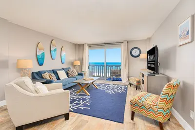 Image de Aquarius Oceanfront Condo #705