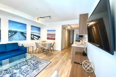 Image de Perfect Brand New Condo Downtown Sidney