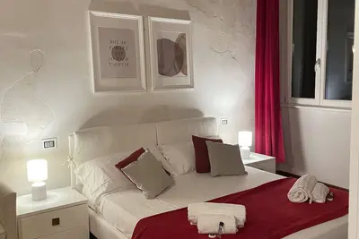 Image de Elegant apartment in historic building, a stone's throw from \"Juliet's House\"