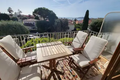 Image de In private domain, apartment with sea view, peaceful for holiday or remote work.