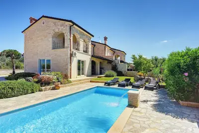 Image de Belle maison Ă Rovinj avec sauna