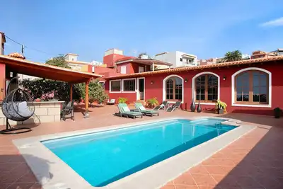 Image de Maison de vacances 'Bonita Casa' avec vue sur la mer, piscine privée et Wi-Fi