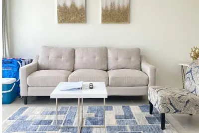 Image de Bushiri's Long Life Building-2bd\/1ba Apt-Sleeps 4