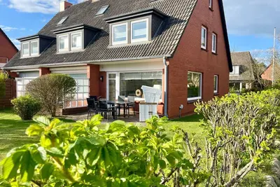 Image de Bootshaus - Stadt- und Strandnahes Haus für bis zu 6 Pers. , Terrasse, Pkw-stellplatz, Wlan