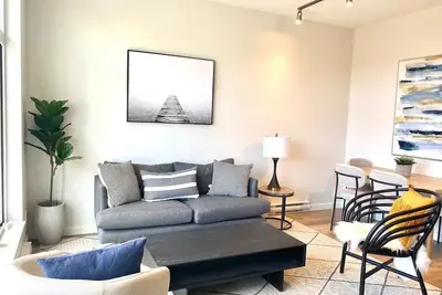 Image de Lovely One Bedroom Suite in Downtown Sidney