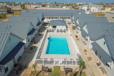 Image de Otc #4 Sleeps 8, Pet Friendly, Golf Cart, Shared Pool
