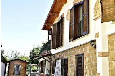 Image de The Village.