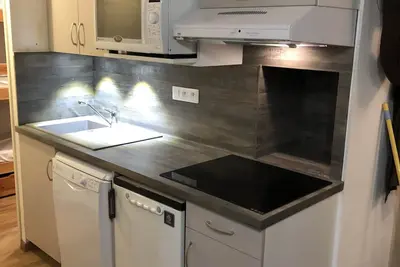 Appart. plein sud 1 chambre, balcon 32m2. 6 couchages. Accès aux pistes en 2mn.