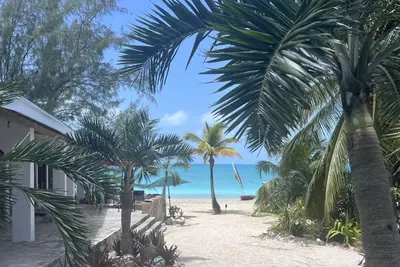 Image de Sandcastle House Oceanfront Paradise in Fernandez Bay